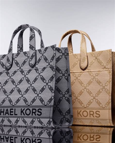 why michael kors and guess have same bag design|michael kors leather bags review.